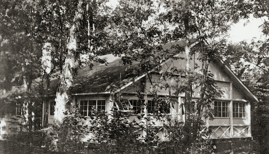 The 1911 Merritt cabin near Blake Point. Photograph from Isle Royale A Photographic History, by Thomas and Kendra Gale.