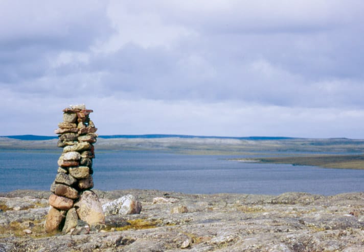  Kazan River inuksuk. Photo by John Skemp.