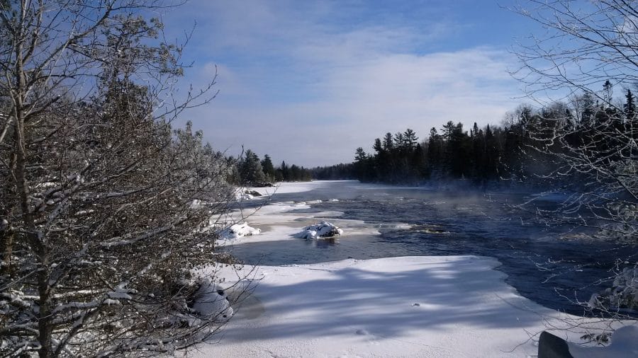 Best Places to Winter Camp in Northern Ontario: Parks and Privare